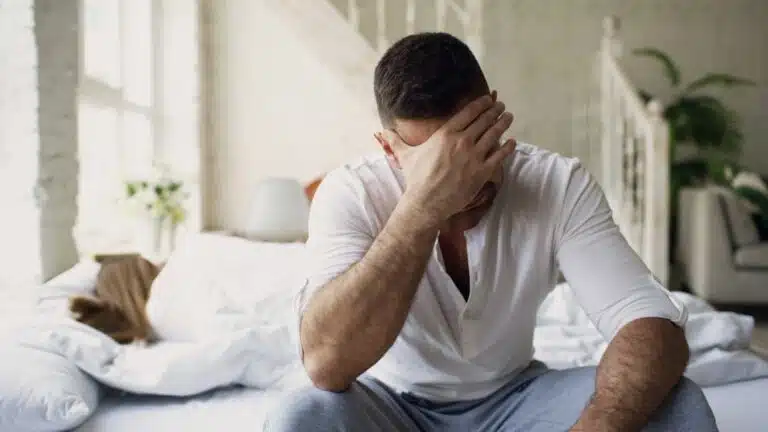 Night Sweats in Men: 8 Causes, Red Flags and When to Get Checked