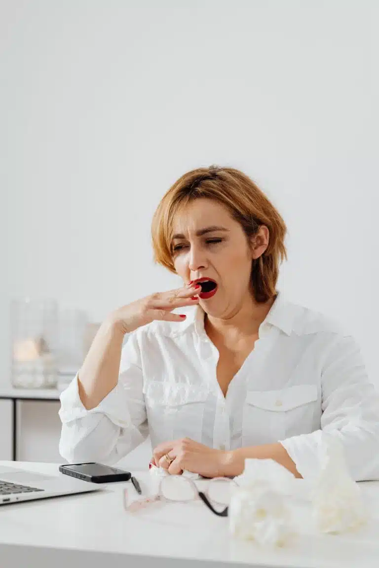 Does a Tongue Scraper Help Bad Breath? What the Evidence Says